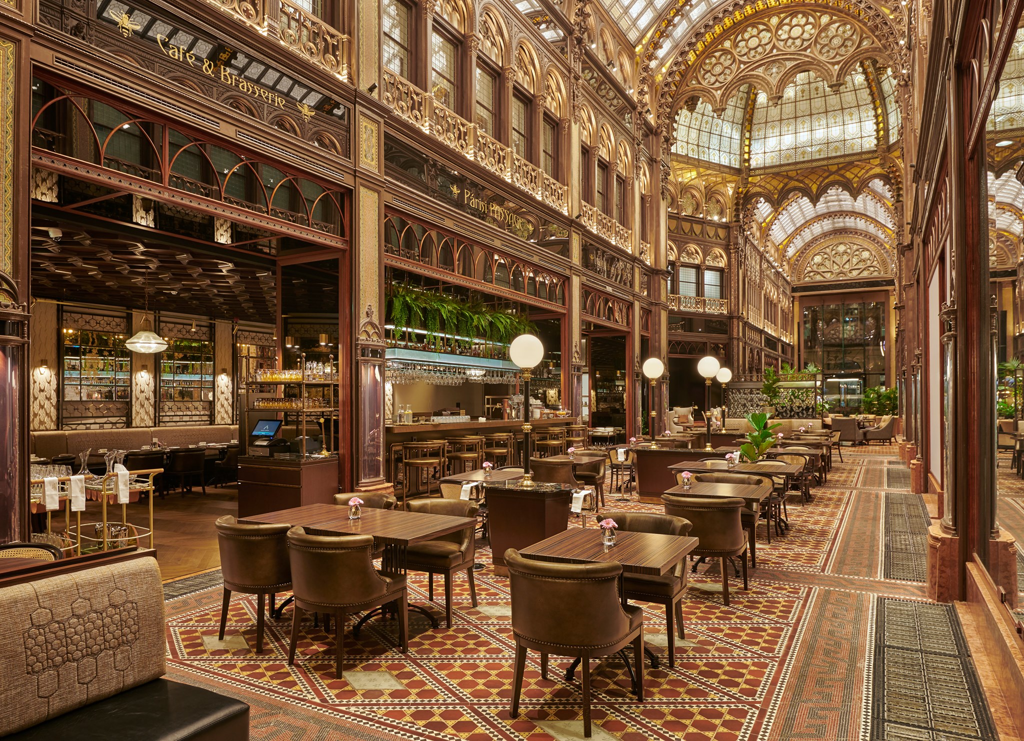 Parisi-Passage-Cafe-Brasserie-Facebook2